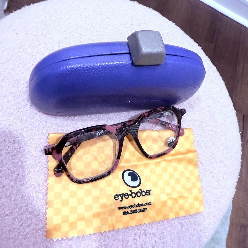 Tortoise Shell Readers with Blue Case EYEBOBS NWT - Picture 2 of 10